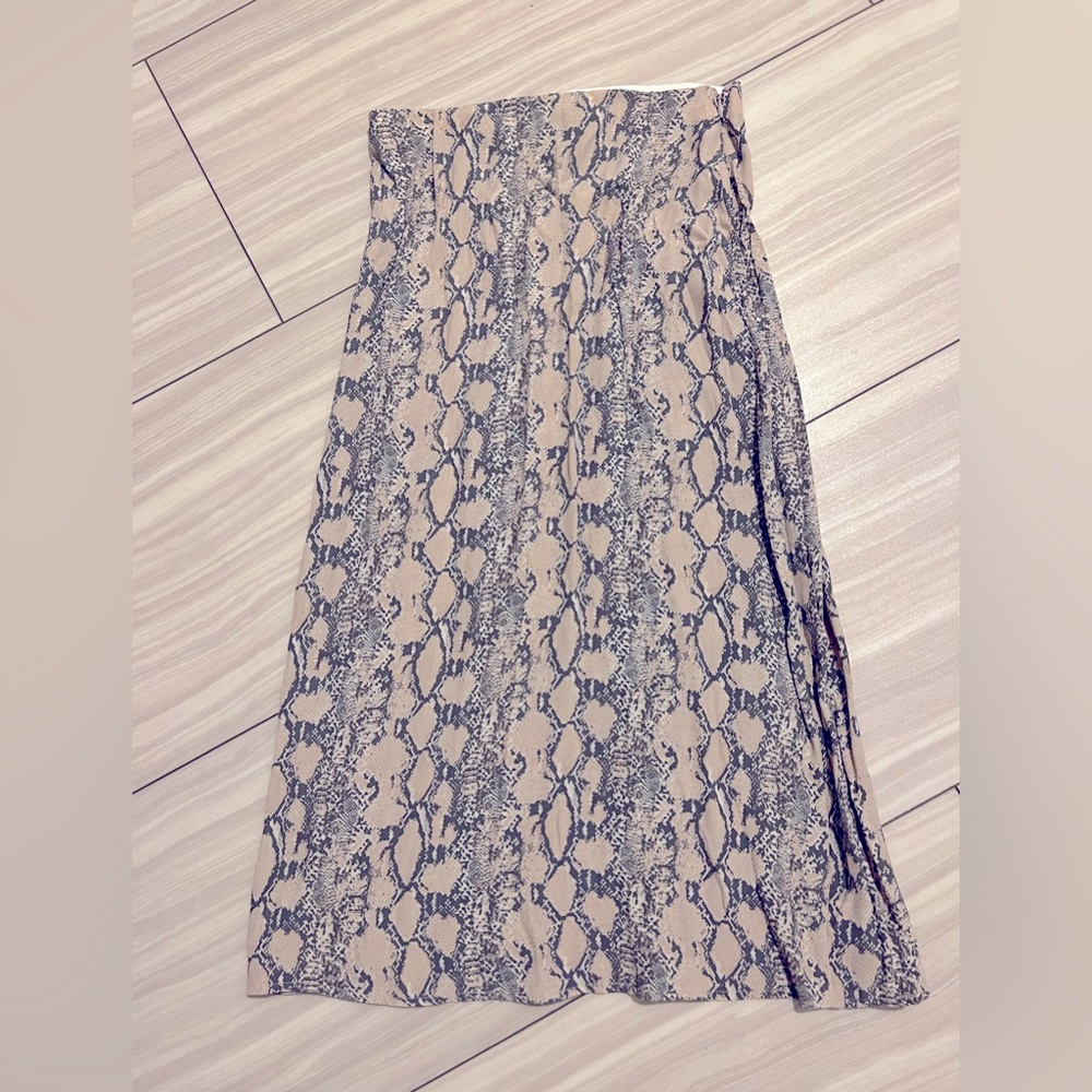 American Eagle new with tags snake skin skirt